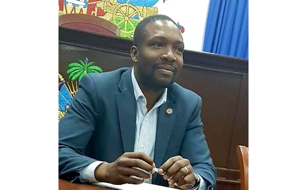 Deus Déroneth admet l’échec de la Chambre des députés